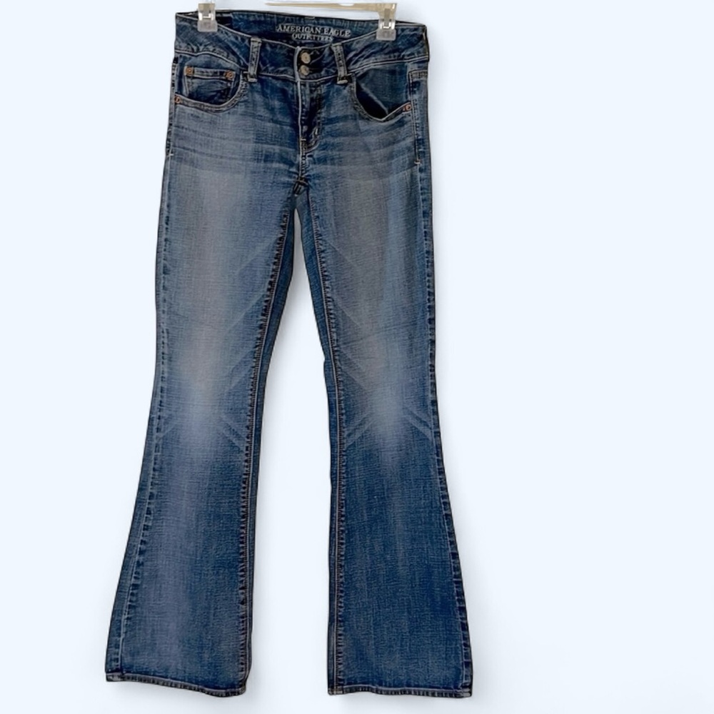 American Eagle Jeans. Size 6 long